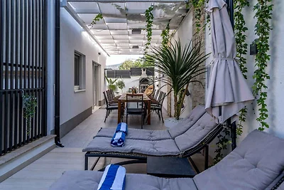Ferienhaus mit Klimaanlage und Aussenpool