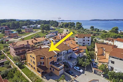 Ferienwohnung mit Terrasse und Balkon