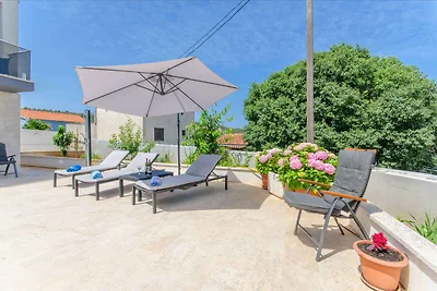 Ferienwohnung mit Klimaanlage und Aussenpool