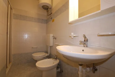 Ferienwohnung mit Klimaanlage und Balkon