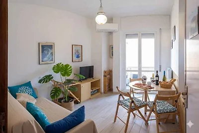 Ferienwohnung mit Klimaanlage und Balkon mit