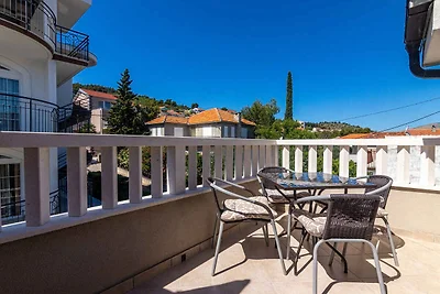 Ferienwohnung mit Balkon und Klimaanlage