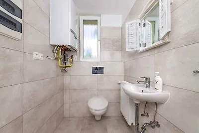 Ferienhaus nah am Plattensee, mit moderner Au