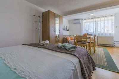 Appartamento Vacanza con famiglia Biograd na Moru