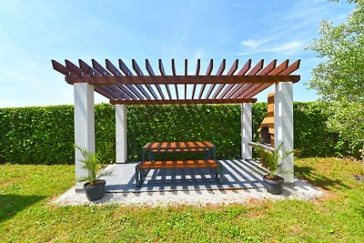 Ferienhaus mit Terrasse und Klimaanlage