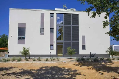 Ferienwohnung im ersten Stock mit Balkon