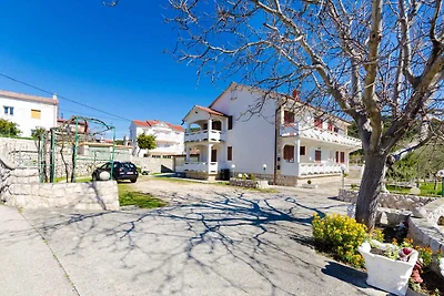 Ferienwohnung mit Klimaanlage und Terrasse in