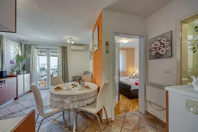 Komfortabel eingerichtete Wohnung mit 1 Schla