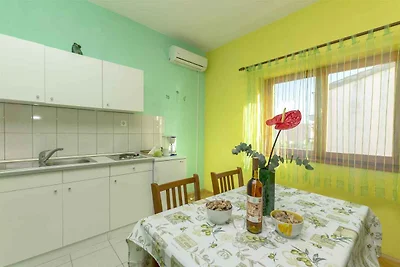 Ferienwohnung mit Klimaanlage und Terrasse