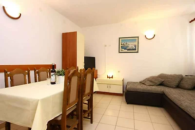 Apartment für bis zu 5 Personen mit Terrasse,