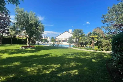 Ferienhaus mit Klimaanlage, Garten und Pool