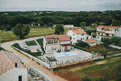 Villa mit Pool, Klimaanlage