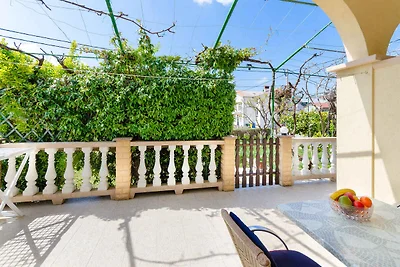 Ferienwohnung mit Klimaanlage und Terrasse in