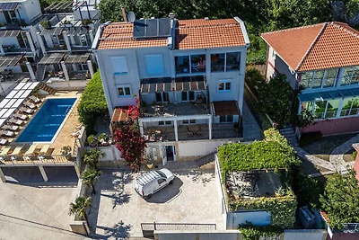Ferienwohnung mit Balkon und Klimaanlage