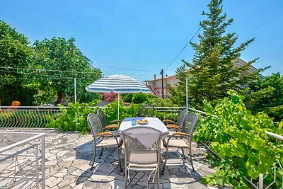 Ferienwohnung mit Terrasse und Meerblick