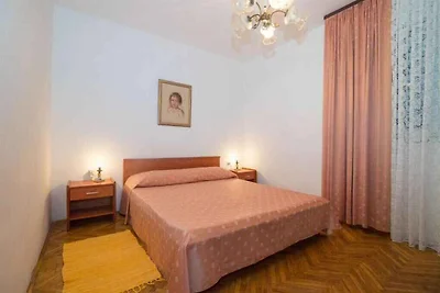 Ferienwohnung mit Terrasse, Grillmöglichkeit 