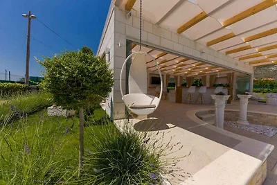 Vakantiehuis Ontspannende vakantie Seget Donji