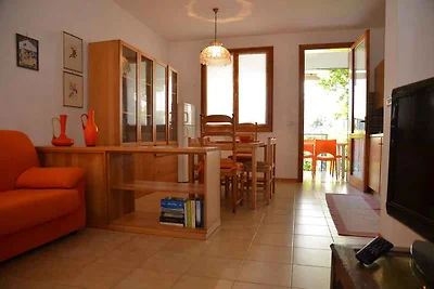 Villa mit Klimaanlage und Balkon