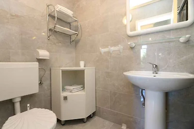 Ferienwohnung mit Terrasse und Klimaanlage