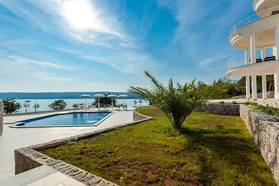 Ferienwohnung mit Klimaanlage und Pool