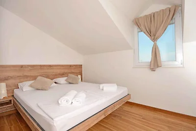 Ferienwohnung mit Klimaanlage und Aussenpool