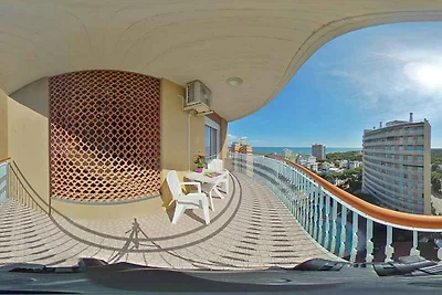 Studio mit Pool und Meerblick