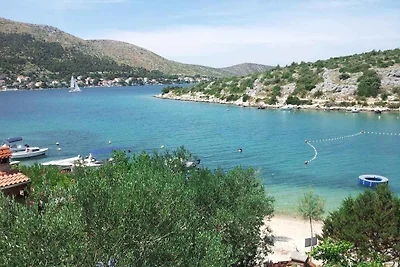 Appartamento Vacanza con famiglia Grebaštica