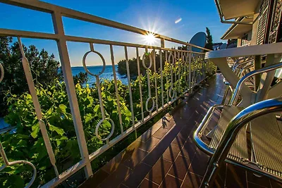Ferienwohnung mit Balkon und Meerblick