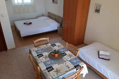 Ferienwohnung mit Terrasse und Grill