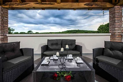 Villa mit Pool und Klimaanlage