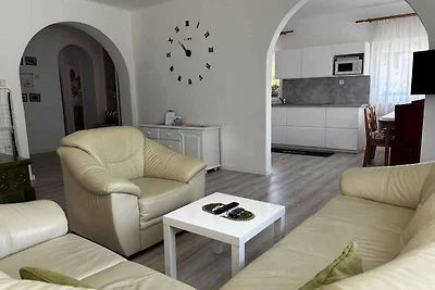 Ferienwohnung mit Garten und Terrasse