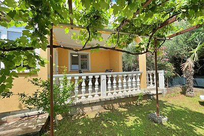 Ferienwohnung mit Terrasse und Klimaanlage