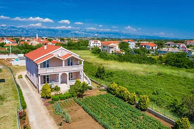 Ferienwohnung mit Balkon und Pool