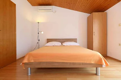 Ferienwohnung mit Klimaanlage und Terrasse