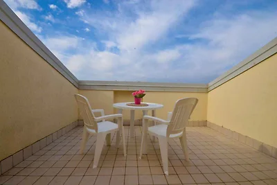 Ferienwohnung mit Klimaanlage und Balkon