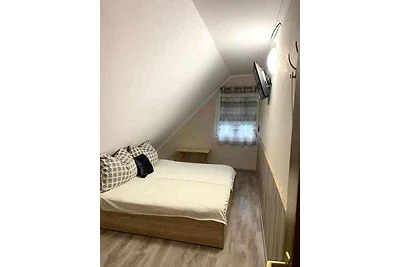 Ferienhaus in Strandnähe mit Terrasse und