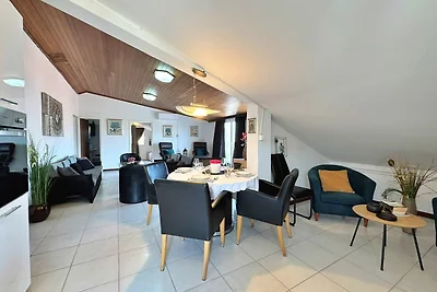 Ferienwohnung mit Balkon und Meerblick