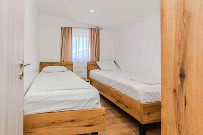 Gemütliche Ferienwohnung Mucaj in Slatina auf