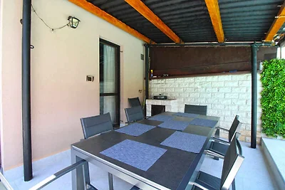 Ferienhaus mit Klimaanlage und Pool
