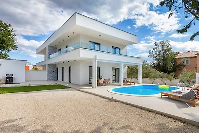 Villa mit Privatpool