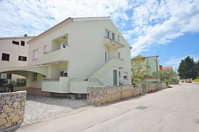 apartman za odmor Obiteljski odmor Srima
