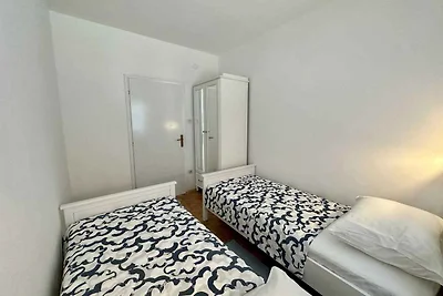 Ferienwohnung mit 3 Schlafzimmern und Balkon