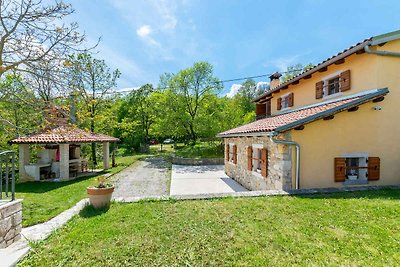 Ferienhaus mit Pool und Klimaanlage