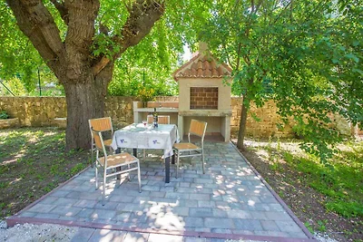 Ferienhaus mit Klimaanlage und Grill