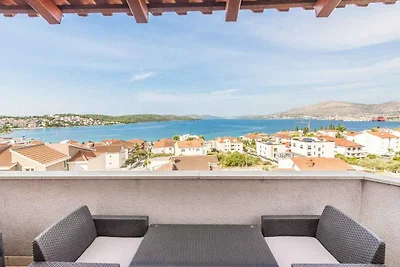 Apartment mit Schlafzimmern und Meerblick in