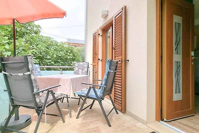 Ferienwohnung mit Terrasse und Klimaanlage