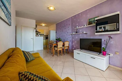 Ferienwohnung mit Pool und Meerblick