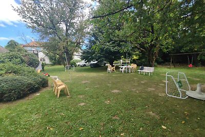 Ferienwohnung mit Terrasse und Garten