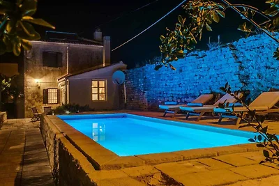 Villa mit Klimaanlage und Pool