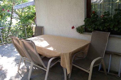 Ferienhaus mit Pool, Sandkasten und